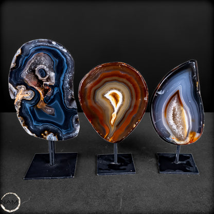 Achat-Chalcedon-Set auf Ständern  - 804,18g