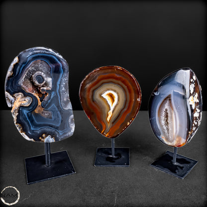 Achat-Chalcedon-Set auf Ständern  - 804,18g