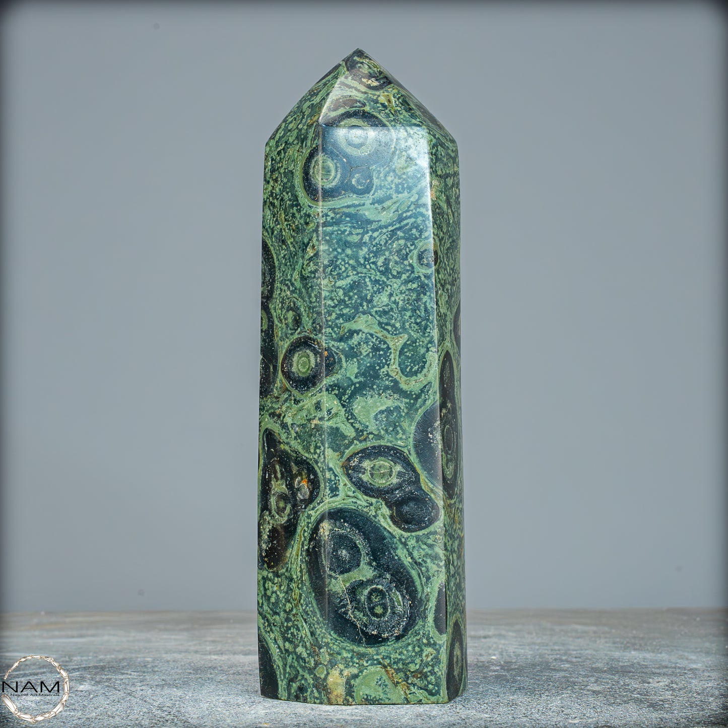 Natürlicher  Kambaba-Jaspis Obelisk - 735,82g