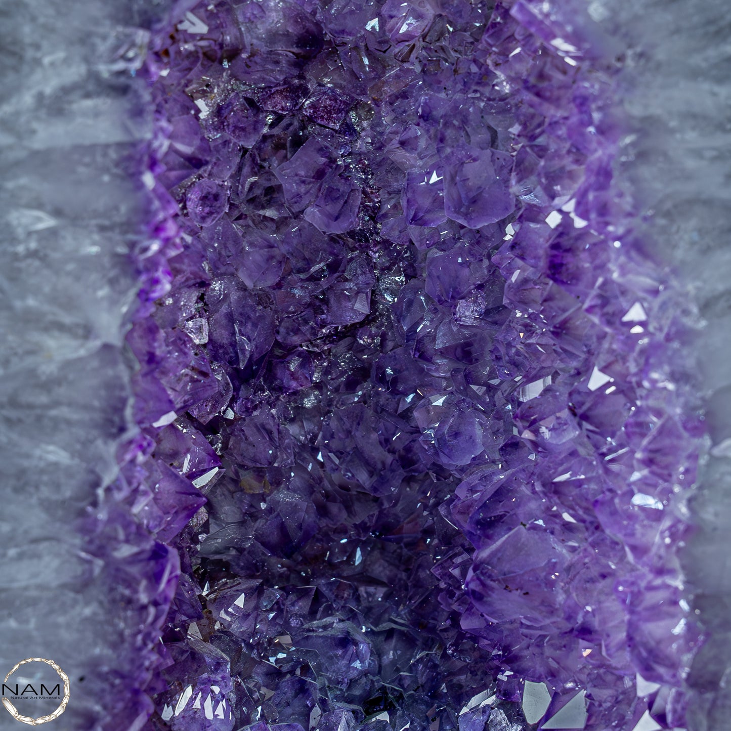 Natürliche Intensive Amethyst-Kristall Druse - 18654,19g