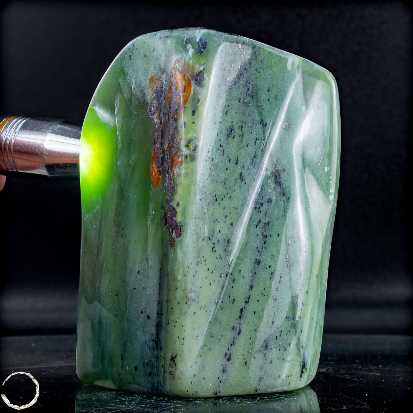 Natürliche Jade-Nephrit Freiform aus Burma - 971,52g