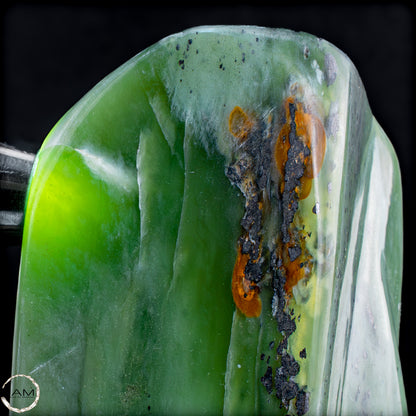 Natürliche Jade-Nephrit Freiform aus Burma - 971,52g