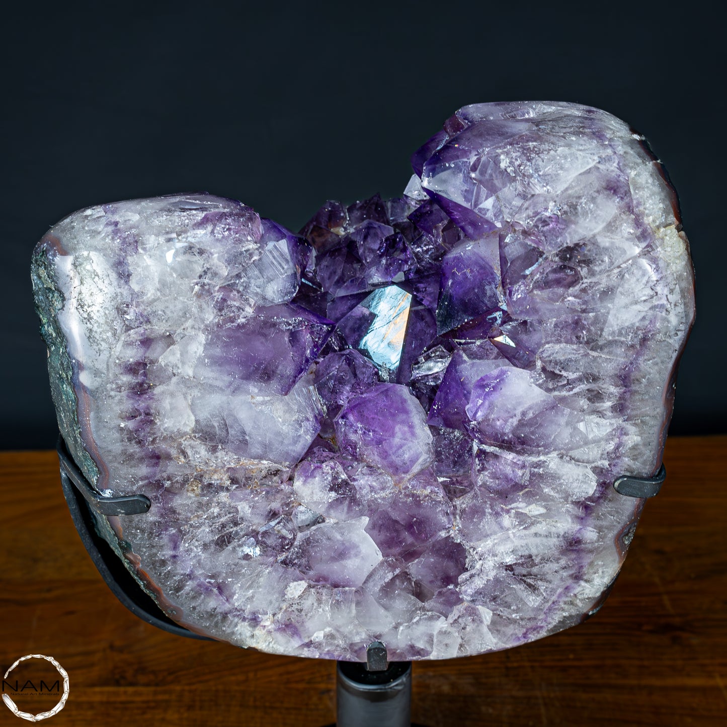 Natürliche Amethyst-Kristalle auf Ständer - 14952,07g