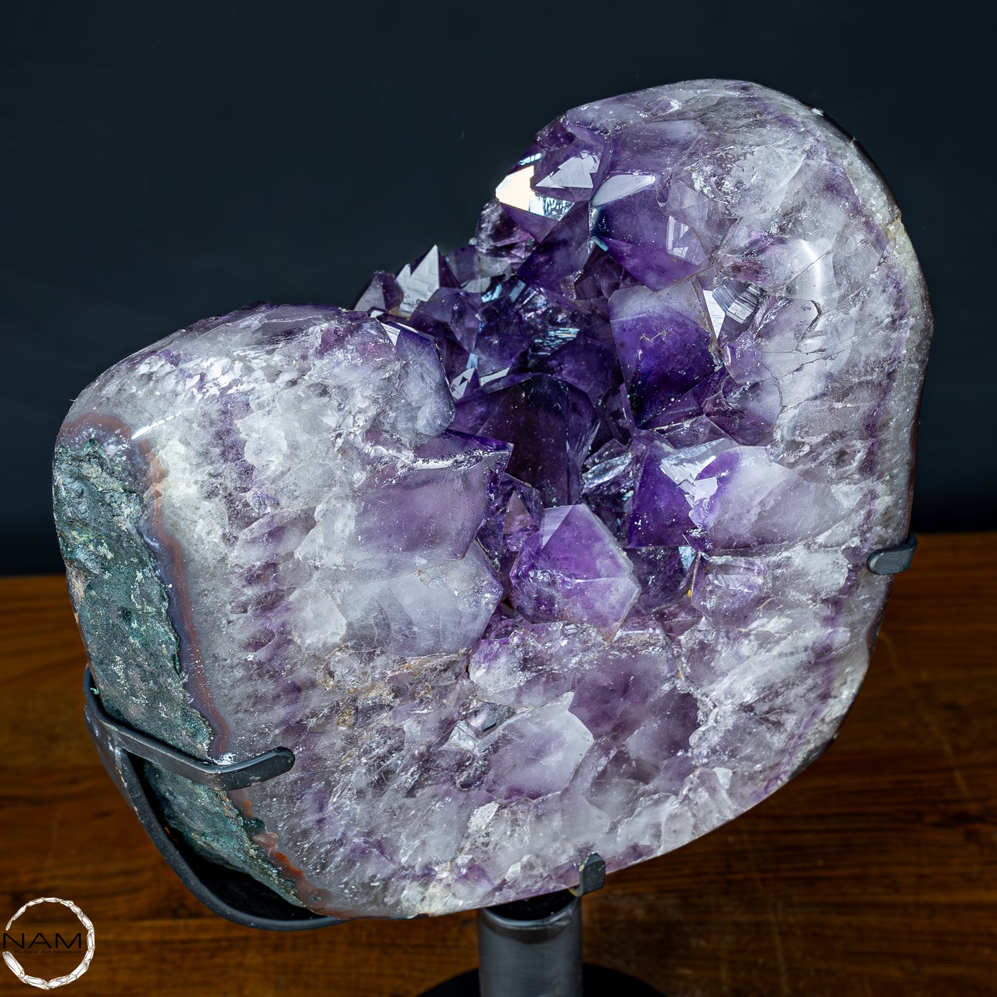 Natürliche Amethyst-Kristalle auf Ständer - 14952,07g