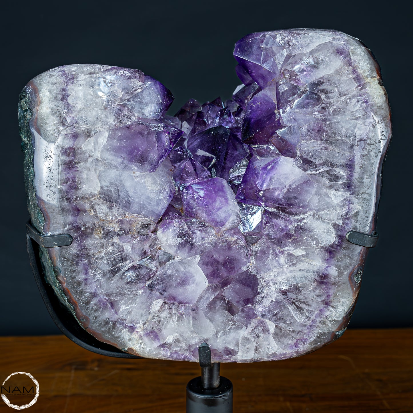 Natürliche Amethyst-Kristalle auf Ständer - 14952,07g