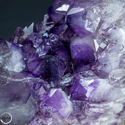 Natürliche Amethyst-Kristalle auf Ständer - 14952,07g