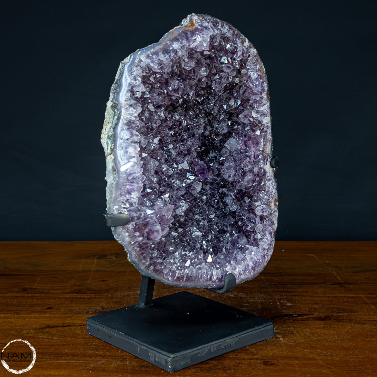 Natürliche Amethyst-Kristalle/Druse auf Ständer - 5903,47g