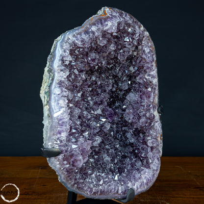 Natürliche Amethyst-Kristalle/Druse auf Ständer - 5903,47g