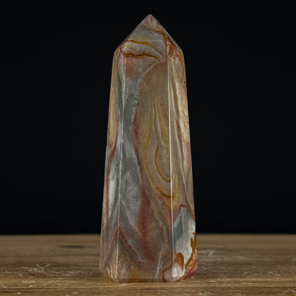 Polychromer Jaspis Obelisk - 581,17g - 153x60x49 mm