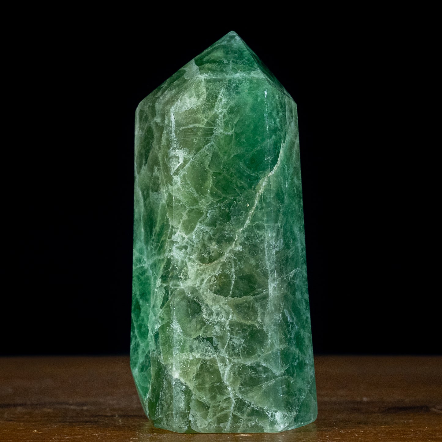 Natürlicher Grüner Fluorit Obelisk - 1562,73g