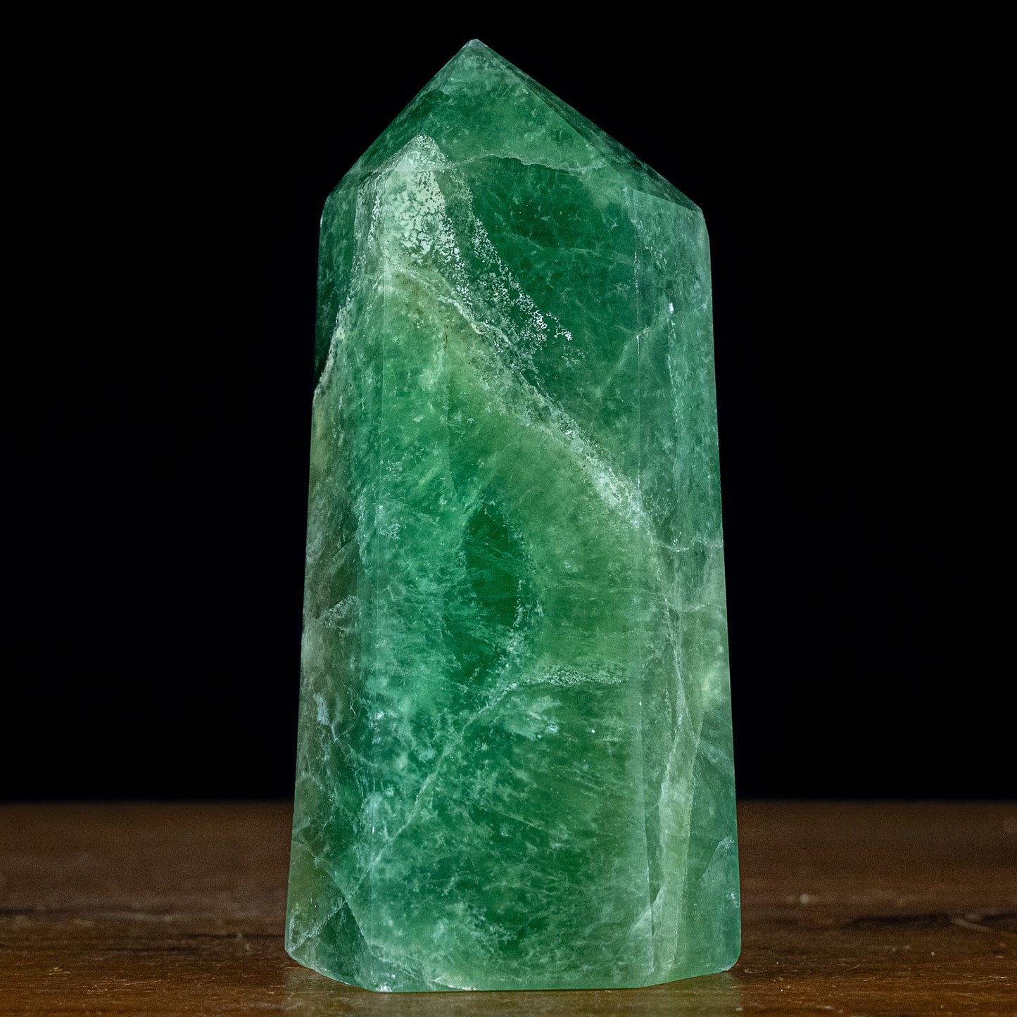 Natürlicher Grüner Fluorit Obelisk - 1562,73g