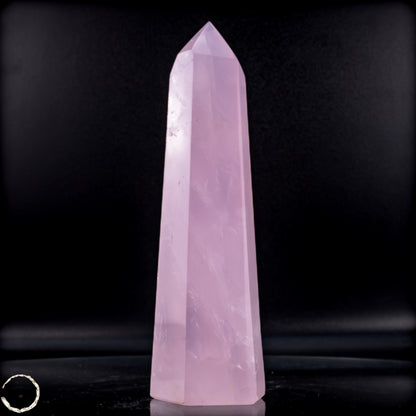 Natürlicher Rosenquarz-Kristall Obelisk aus Brasilien - 907,48g