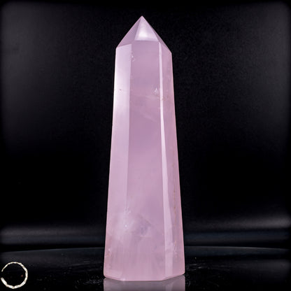 Natürlicher Rosenquarz-Kristall Obelisk aus Brasilien - 907,48g