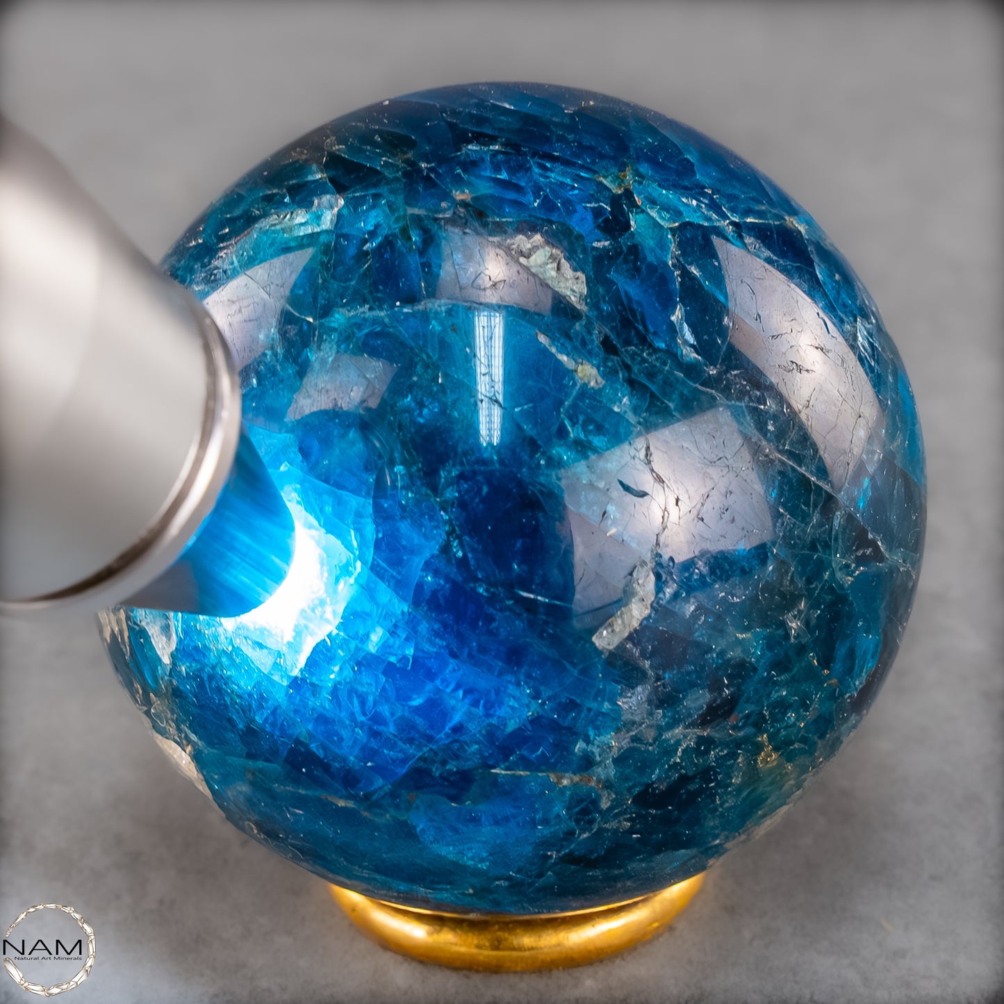 Natürliche Blaue Apatit-Kristall Kugel - 277,64g