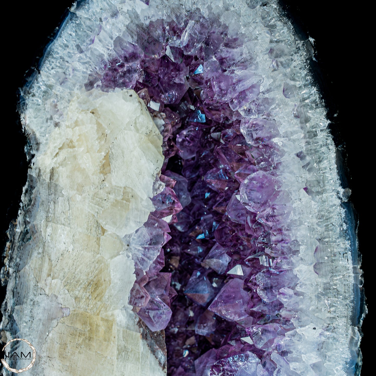 Große Amethyst Druse mit Calzit Kristallen - 31694g