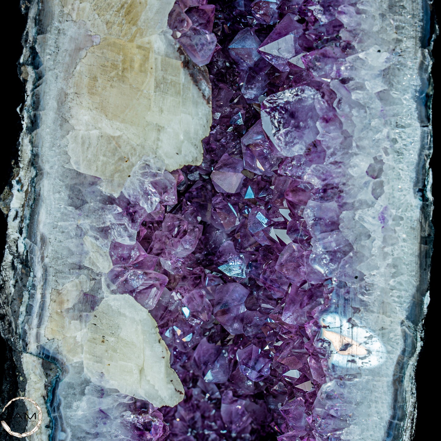 Große Amethyst Druse mit Calzit Kristallen - 31694g