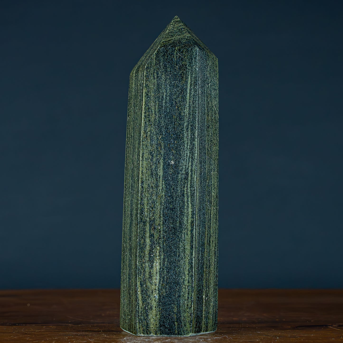 Gebänderter Kambaba-Jaspis Obelisk - 1293,07g