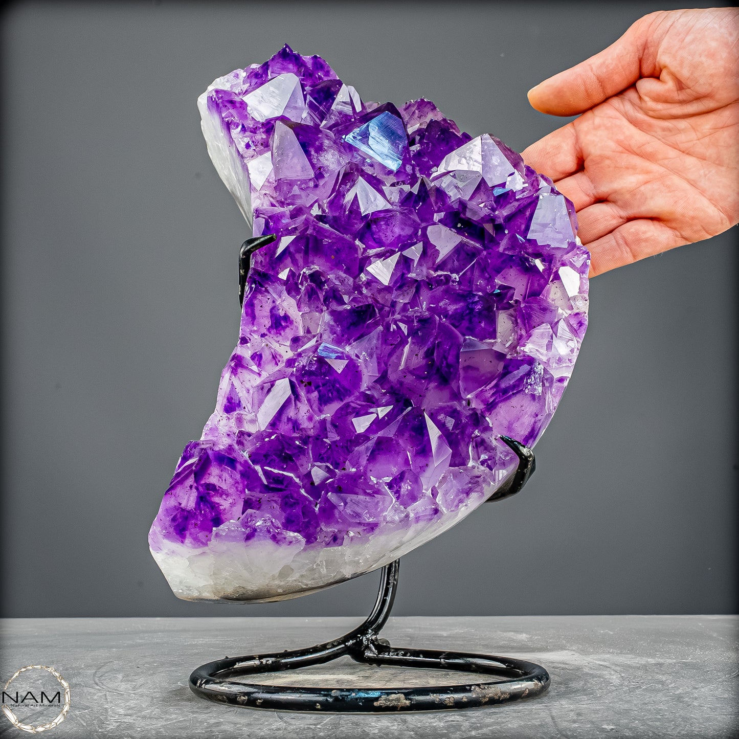 Amethyst Halbmond auf Ständer – funkelnde Kristallkunst - 5749,38g