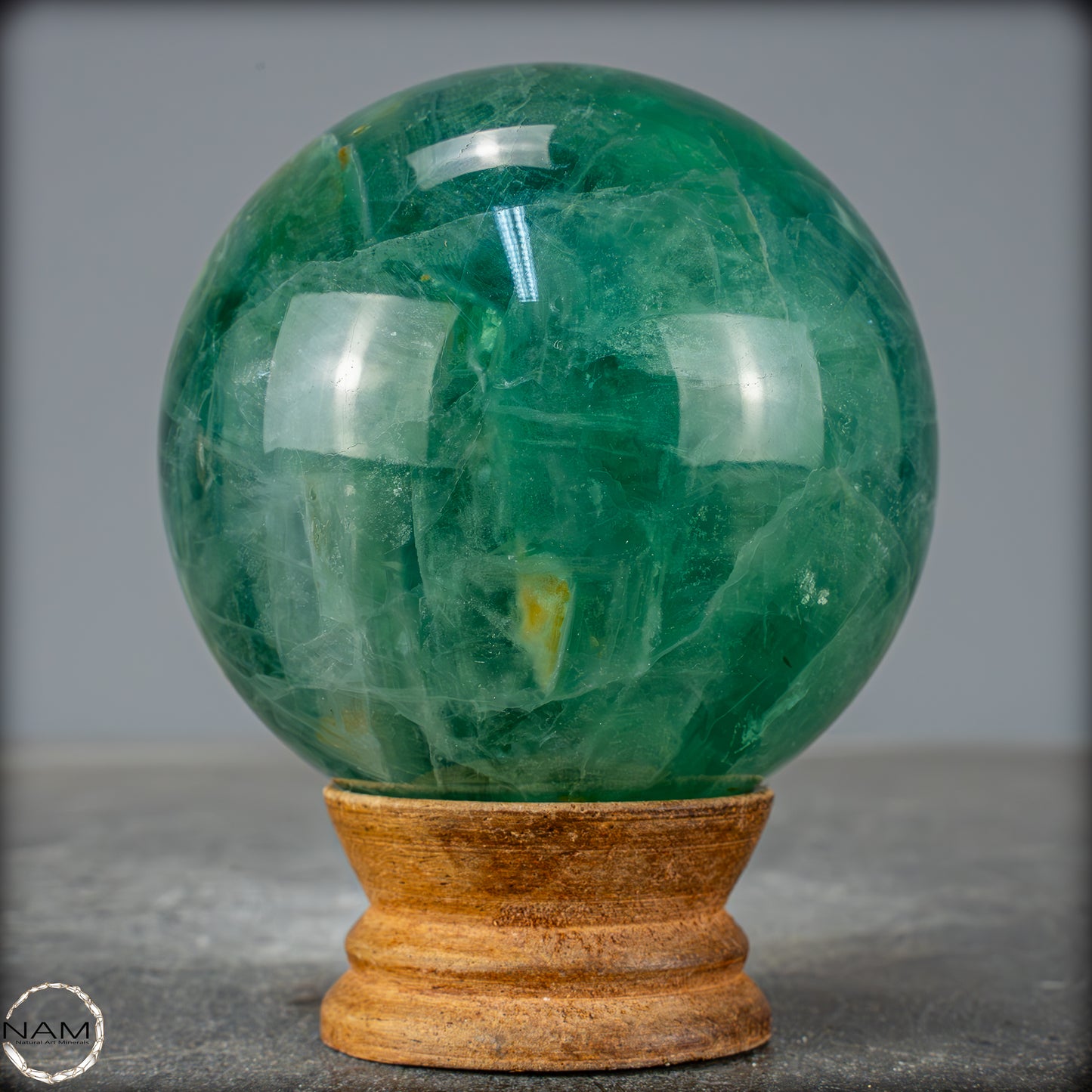 Natürliche Grüne Fluorit Kristallkugel, Spitzenqualität - 692,08g - 74mm