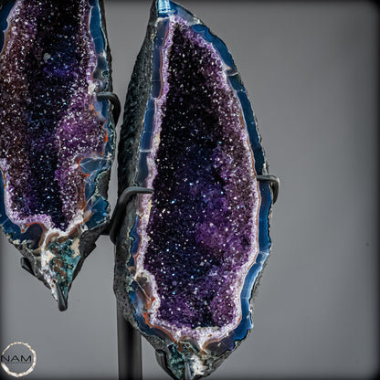 Amethyst Flügel auf Ständer – majestätisches Kristallpaar 13642,22g