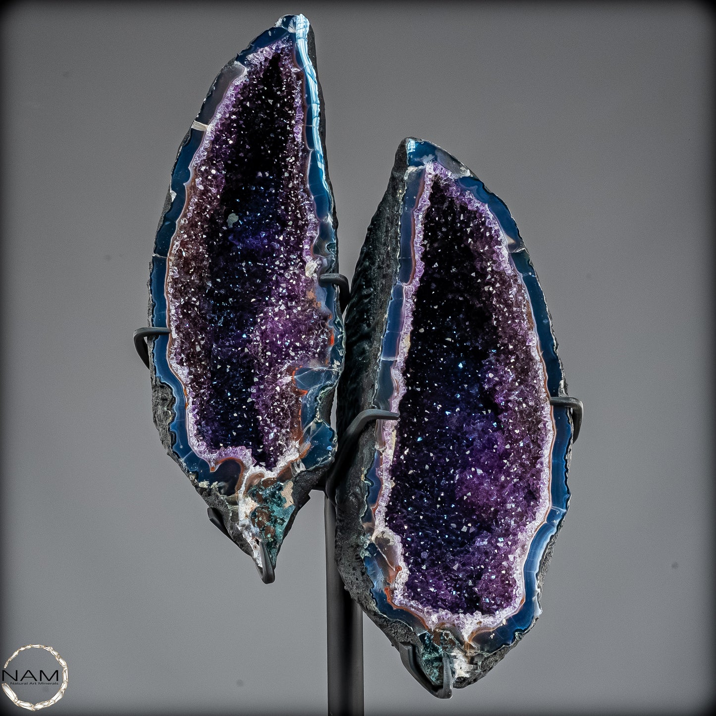 Amethyst Flügel auf Ständer – majestätisches Kristallpaar 13642,22g