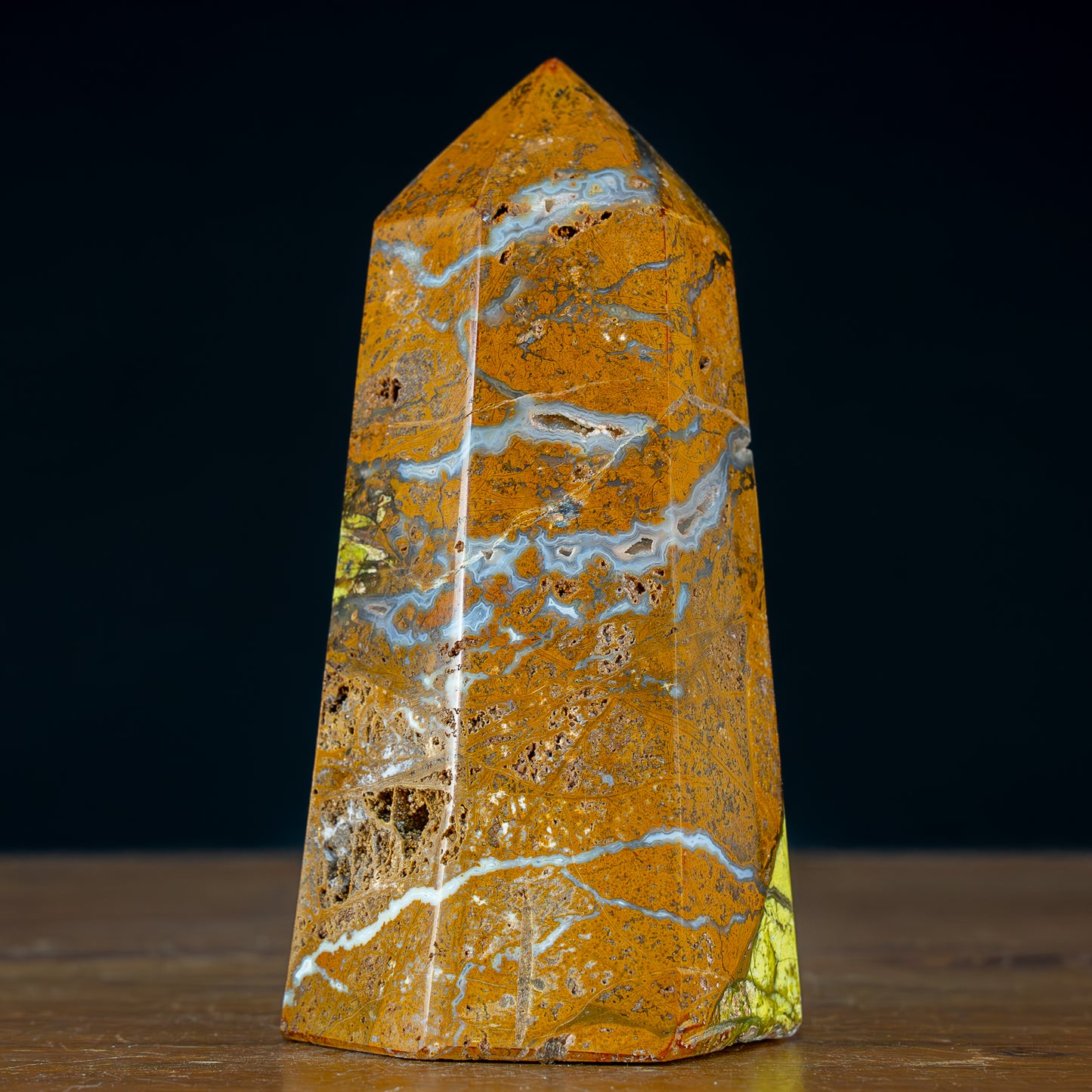 Natürlicher Grüner Opal Obelisk - 1299,45g