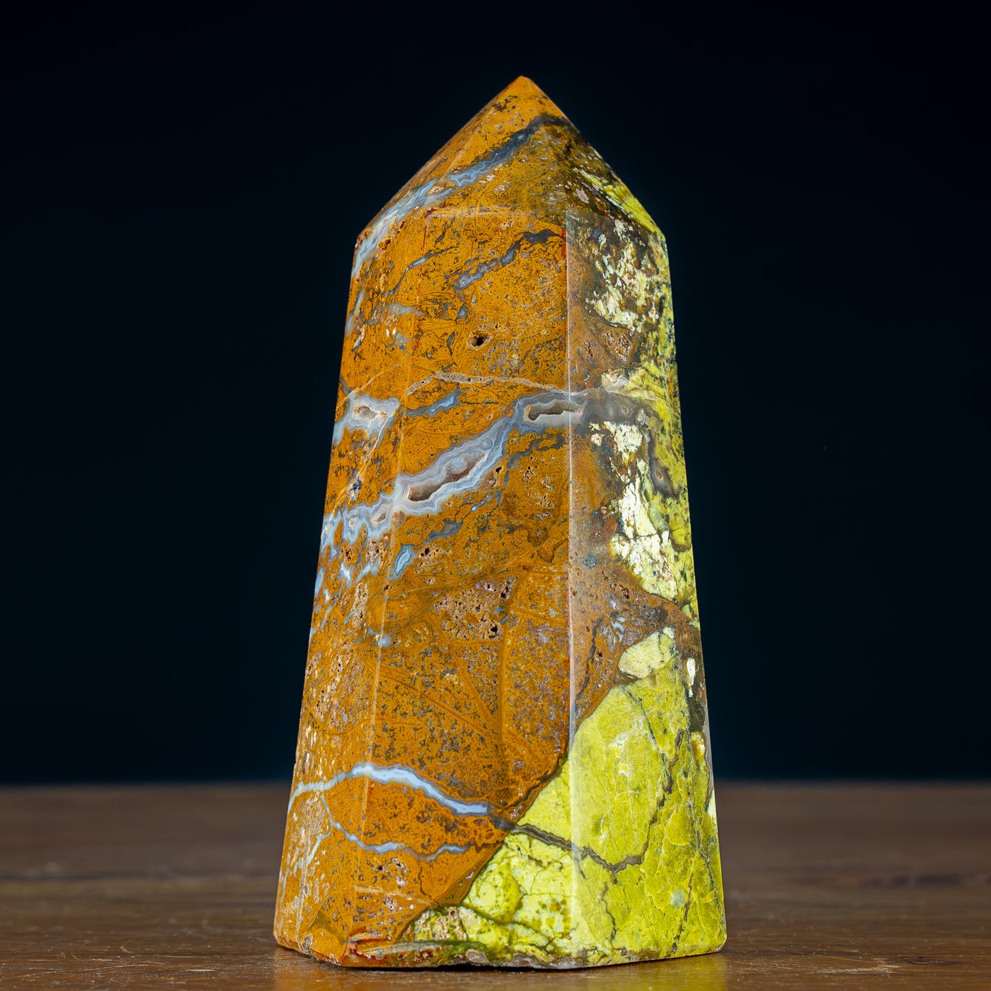 Natürlicher Grüner Opal Obelisk - 1299,45g