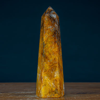 Natürlicher Quarz Obelisk "Golden Healer" - 845,39g