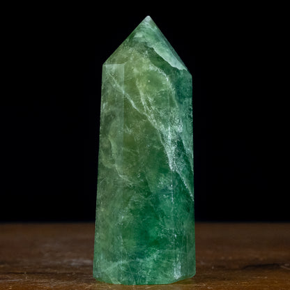 Natürlicher Grüner Fluorit Obelisk - 620,05g