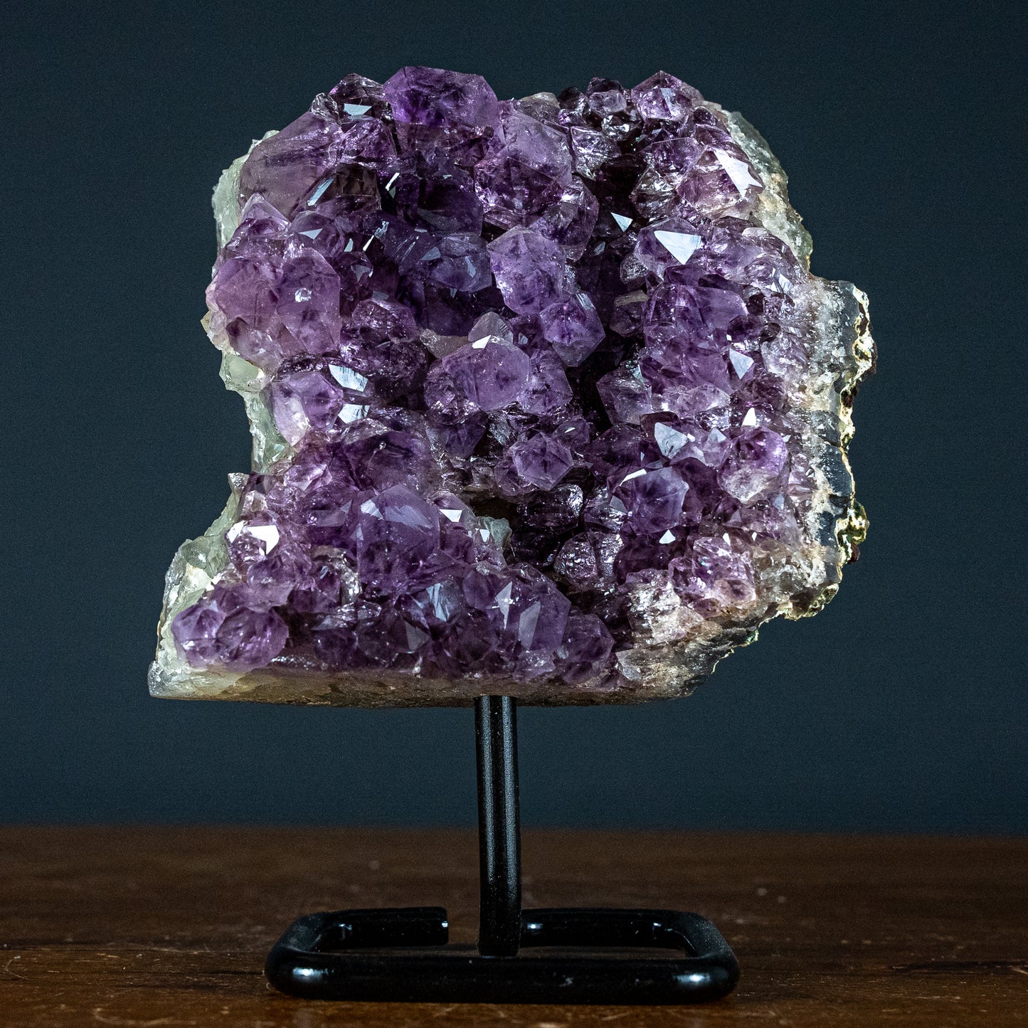 Natürlicher Amethyst auf Ständer - 1458,51g