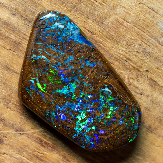 Natürlicher AAA+ Boulder Opal aus Australien Edelsteinqualität, 21.935ct