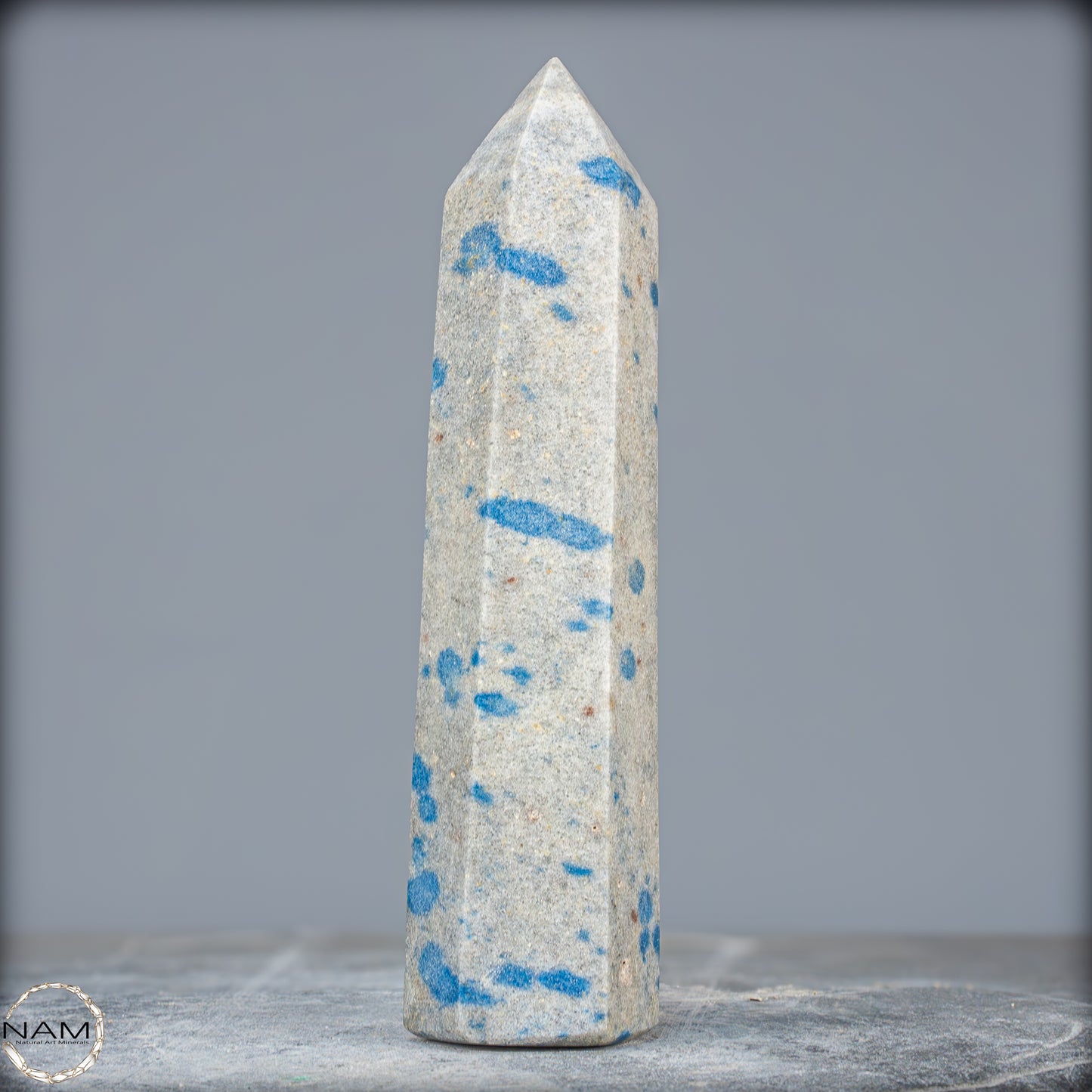 Natürlicher K2 Obelisk aus Madagaskar - 745,66g