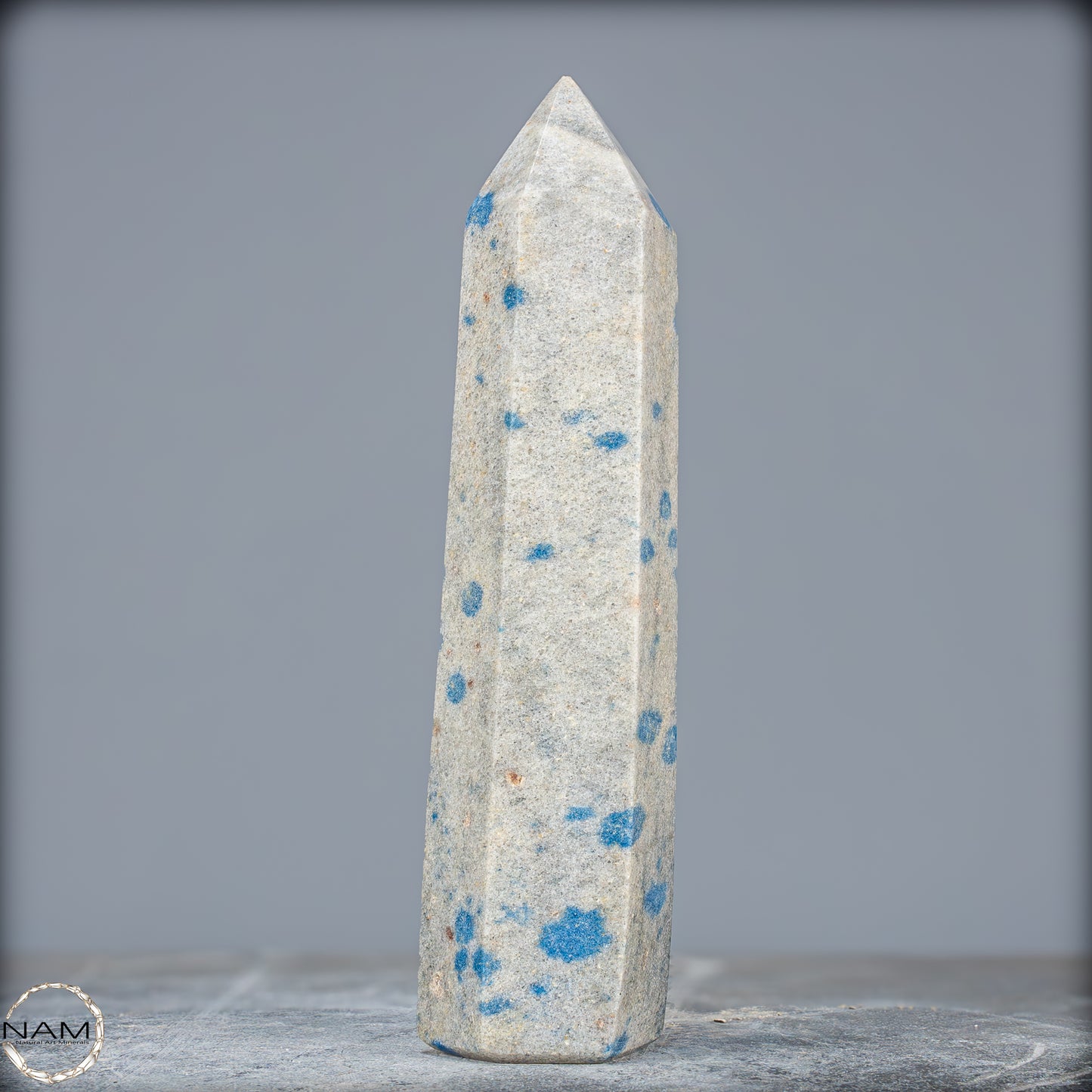 Natürlicher K2 Obelisk aus Madagaskar - 745,66g