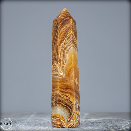 Natürlicher Aragonit Obelisk - 704,38g