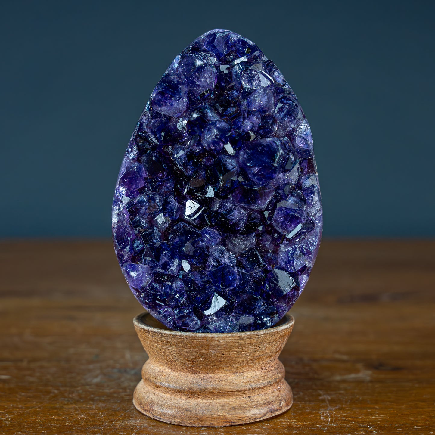 Natürliches Lila Amethyst Kristall Ei Druse  – 290,65g