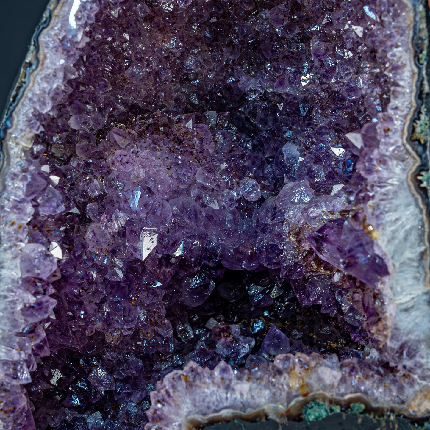 Natürliche Intensive Amethyst Druse - 11476,81g