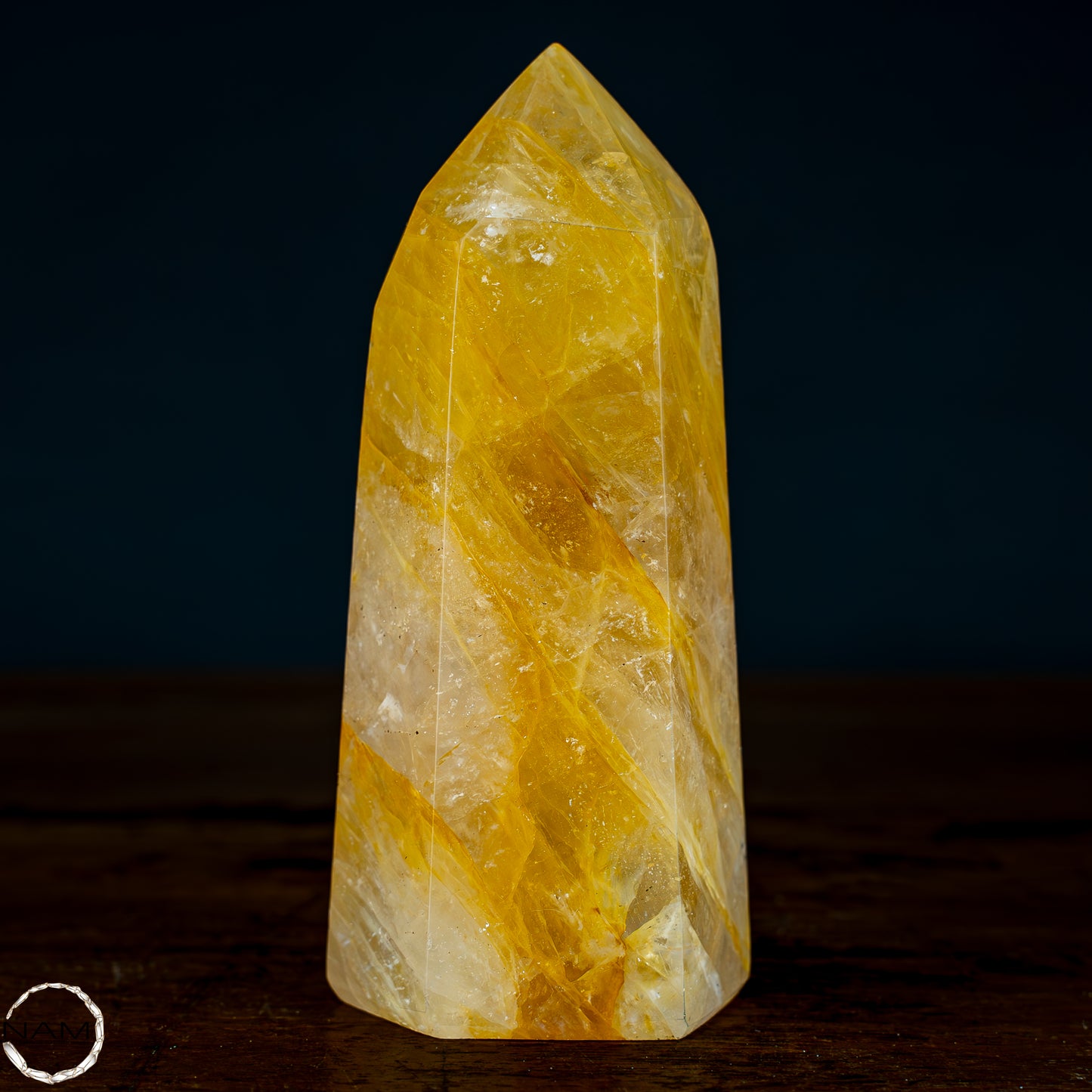 Natürlicher Quarz Obelisk "Golden Healer" - 726,67g