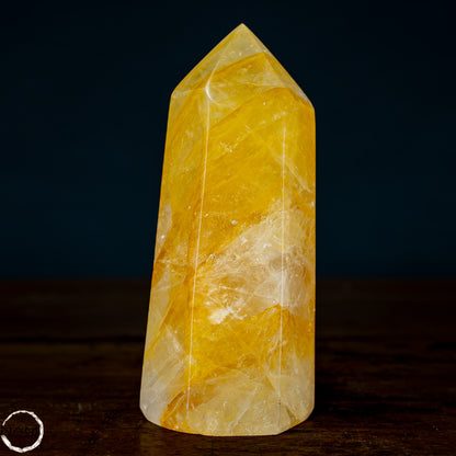 Natürlicher Quarz Obelisk "Golden Healer" - 726,67g