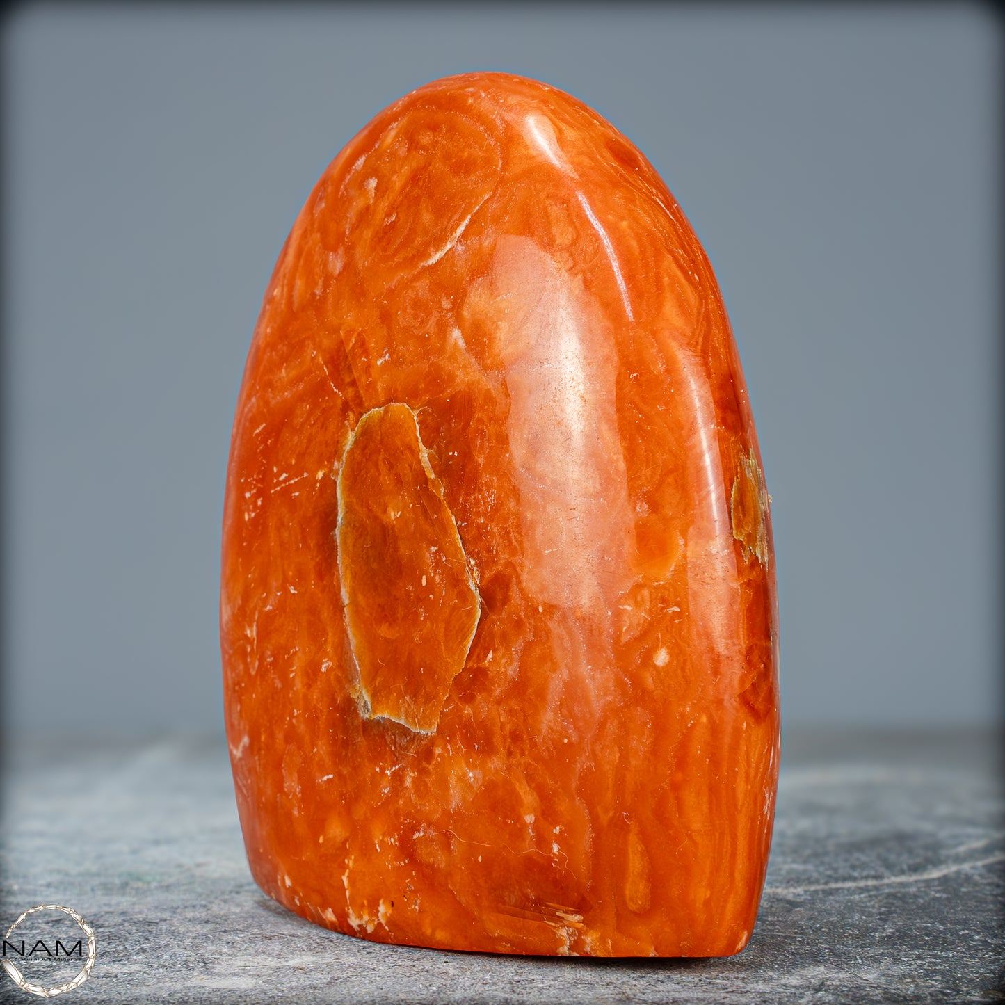 Natürliche Orangencalcit Kristall-Freiform - 706,13g