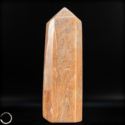Natürlicher Pfirsich-Mondstein Obelisk - 857,75g
