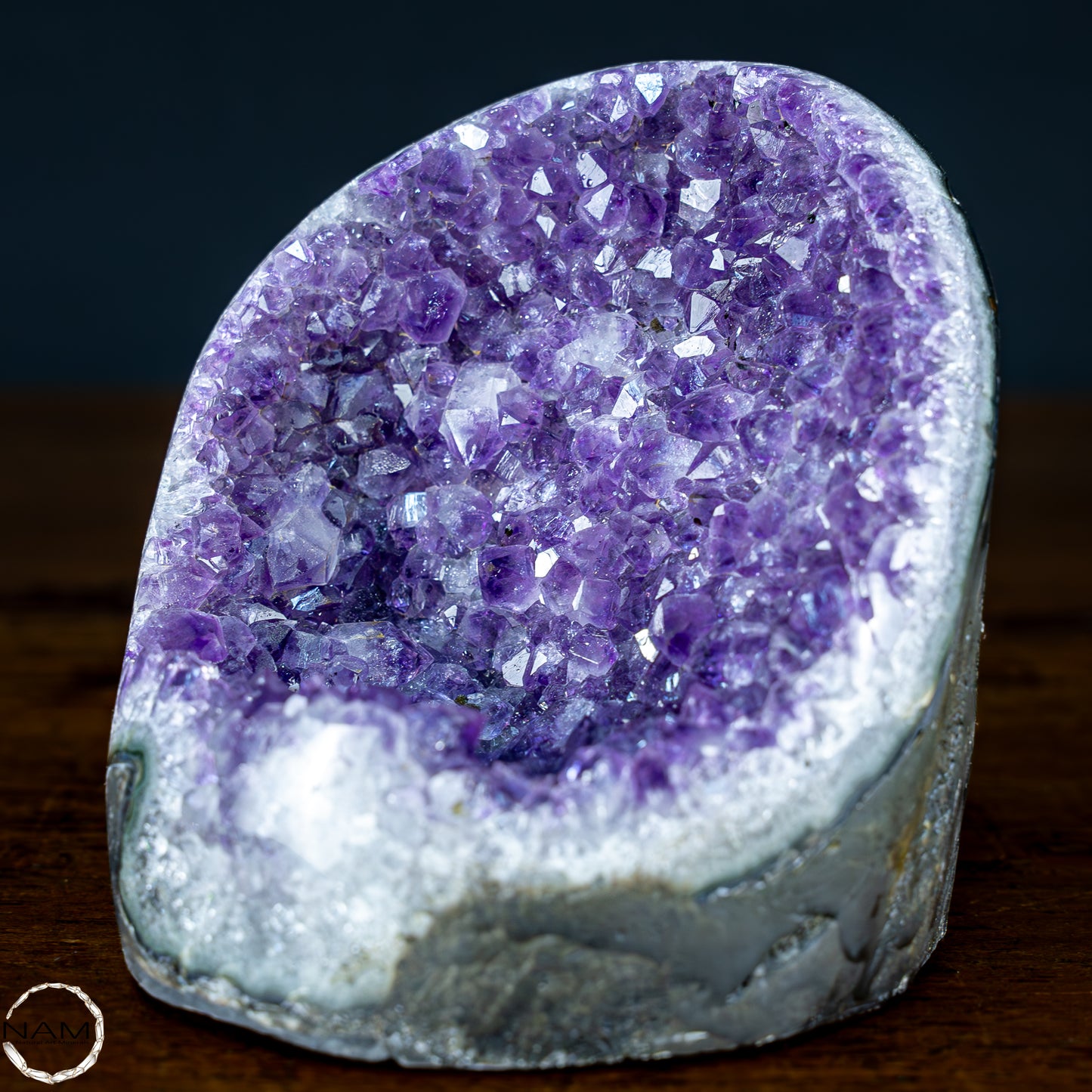 Natürliche Amethyst-Kristall Druse, Spitzenqualität - 740,12g