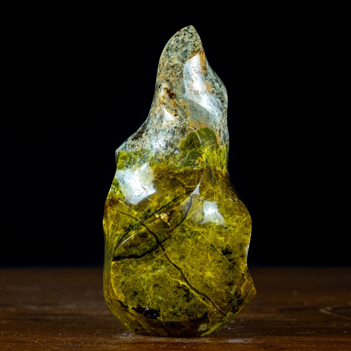 Grüner Opal Flamme - 604,44g - 145x80x77mm