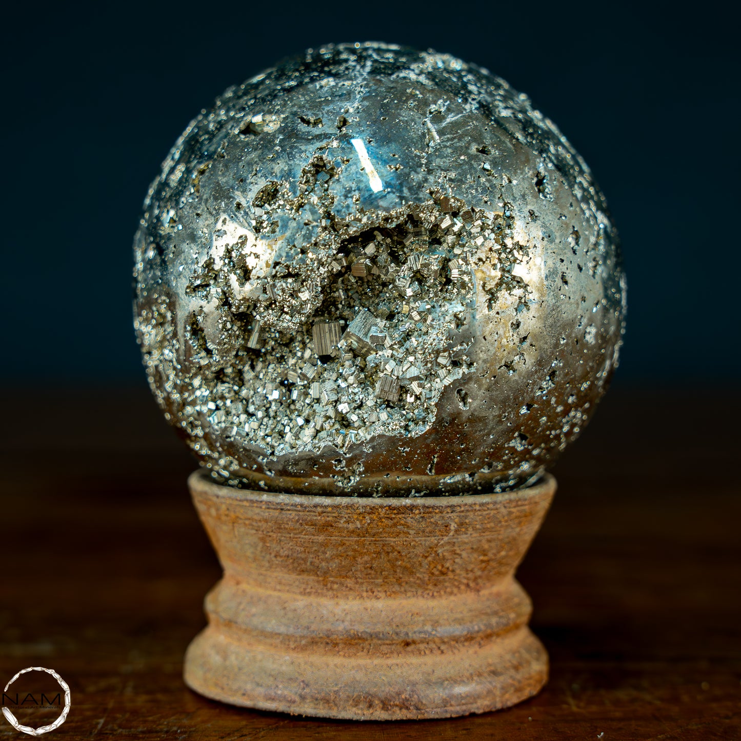 Natürliche Dekorative Pyrit-Kristall Kugel / Druse - 420,93g - 56mm