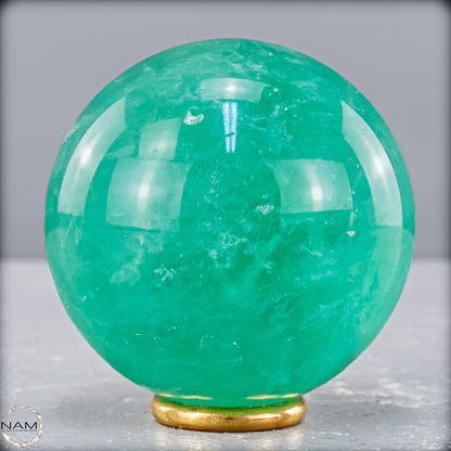 Natürliche Grüne Fluorit Kristallkugel, Spitzenqualität - 421,51g