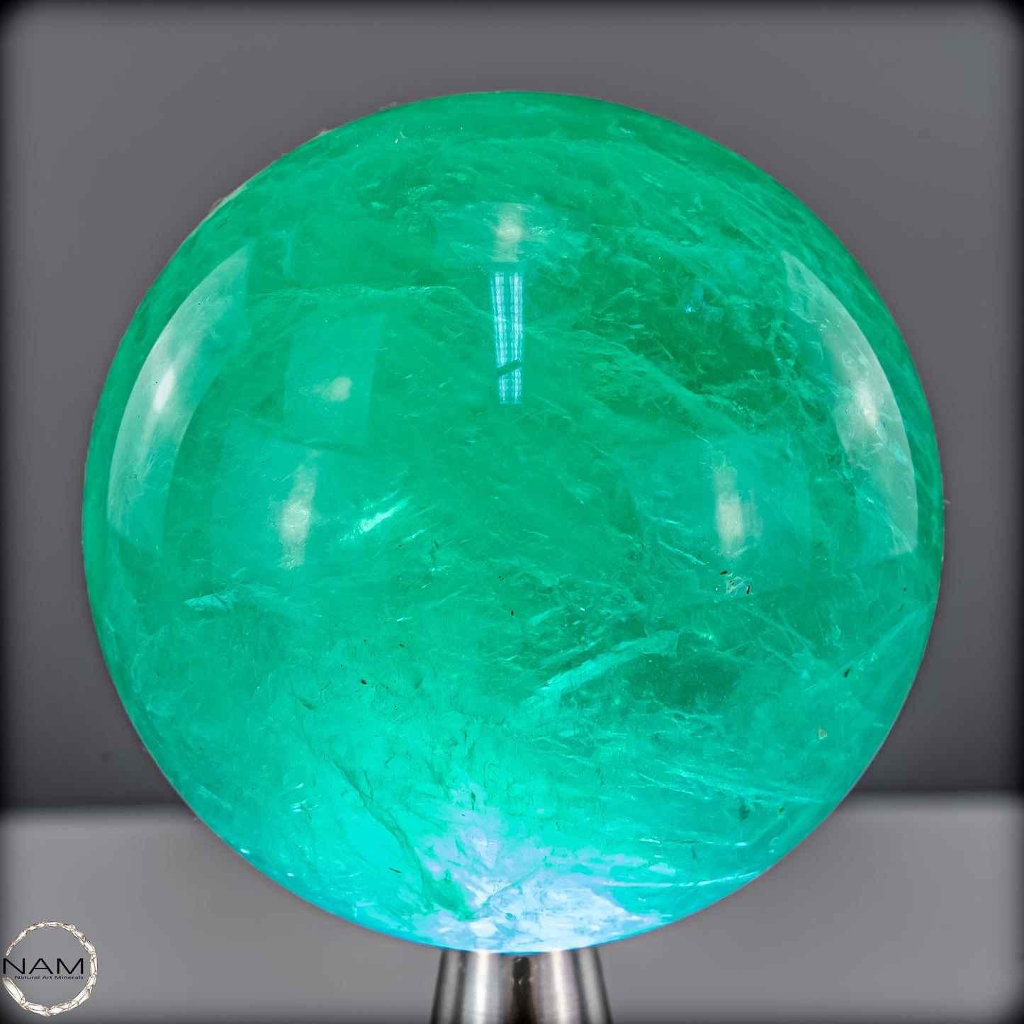 Natürliche Grüne Fluorit Kristallkugel, Spitzenqualität - 421,51g