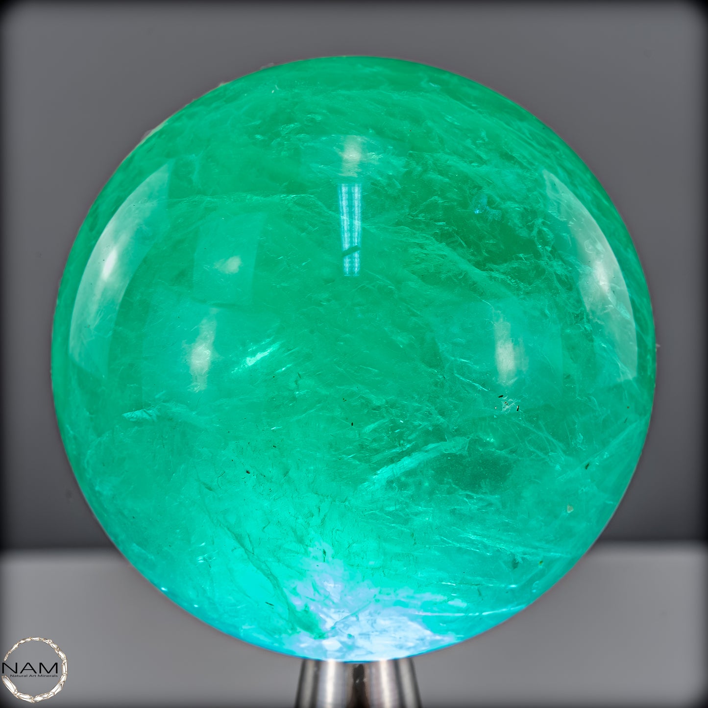 Natürliche Grüne Fluorit Kristallkugel, Spitzenqualität - 421,51g