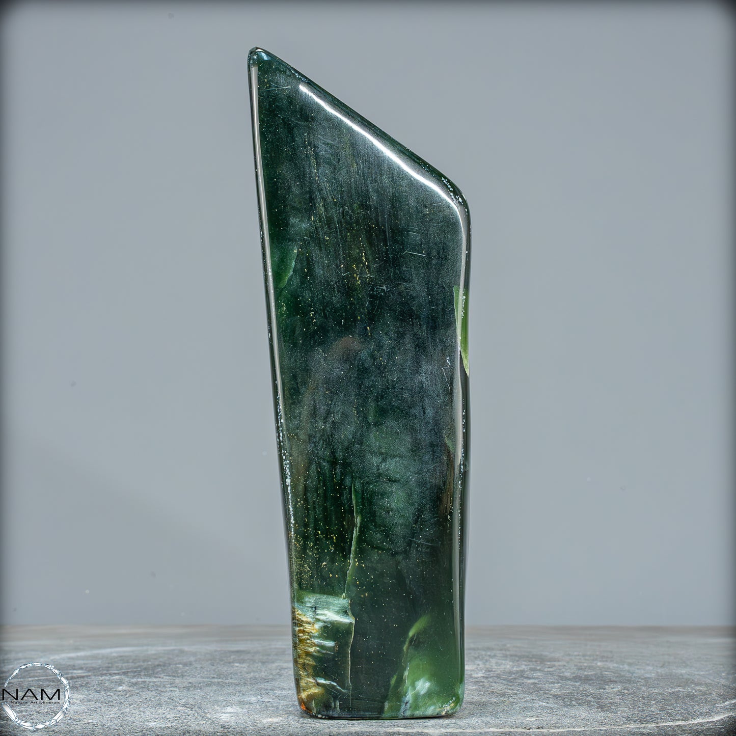 Natürliche Jade-Nephrit Freiform aus Burma - 835,19g