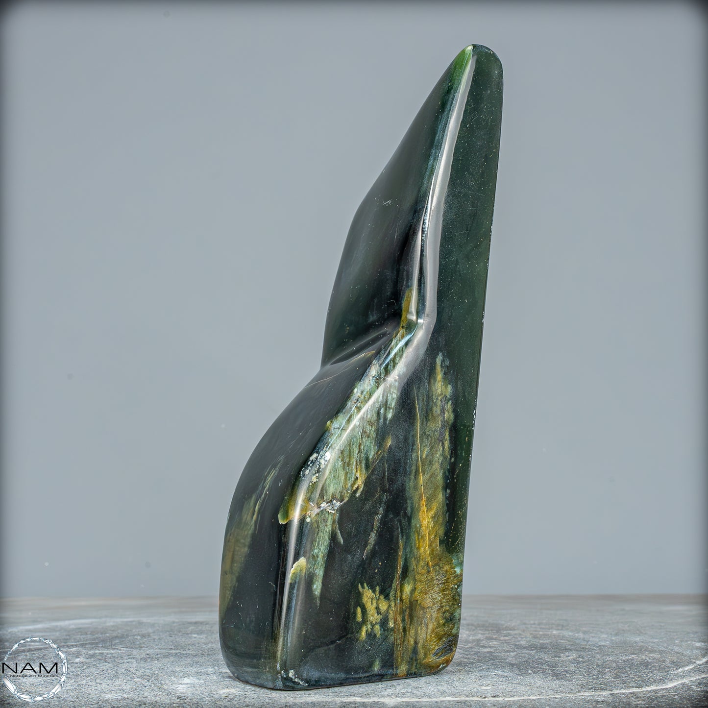 Natürliche Jade-Nephrit Freiform aus Burma - 835,19g