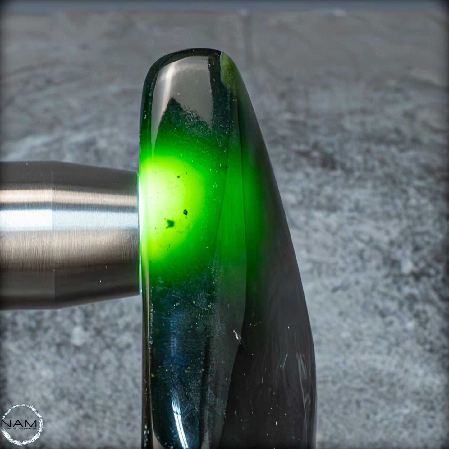 Natürliche Jade-Nephrit Freiform aus Burma - 835,19g