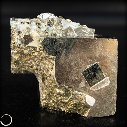 Natürliches Pyrit Kristallcluster - 189,05g